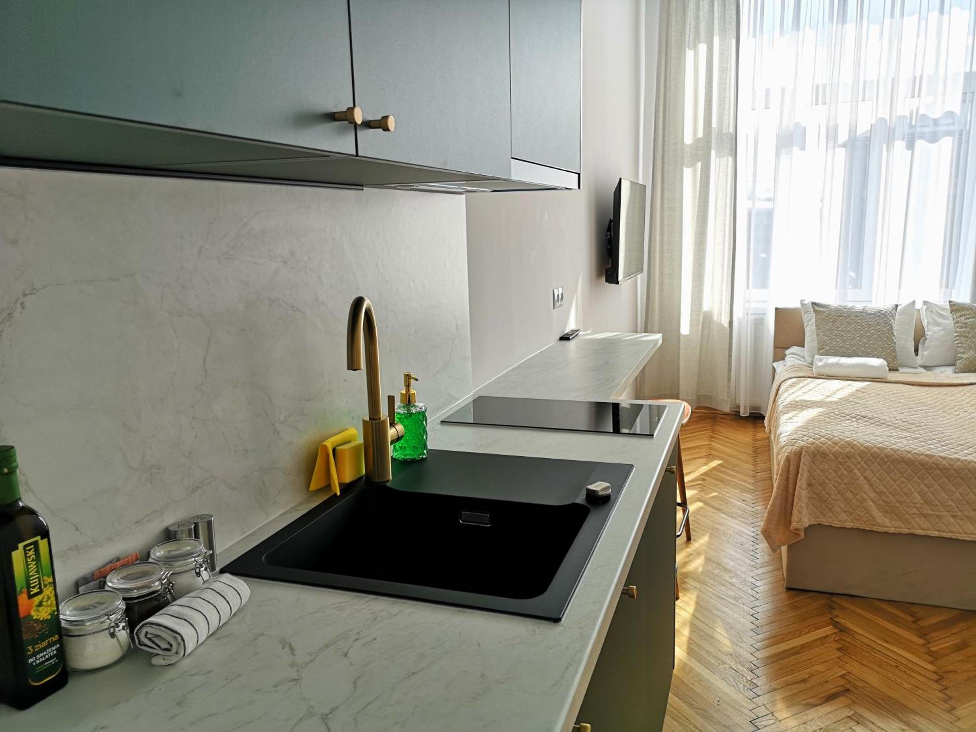 Unique Style Old Town - 25 Min From The Airport - By Homelike Apartment Krakow
